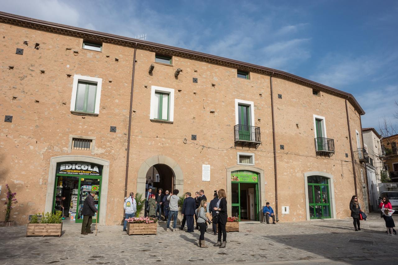Residenza Palazzo Di Lorenzo Ceraso 외부 사진